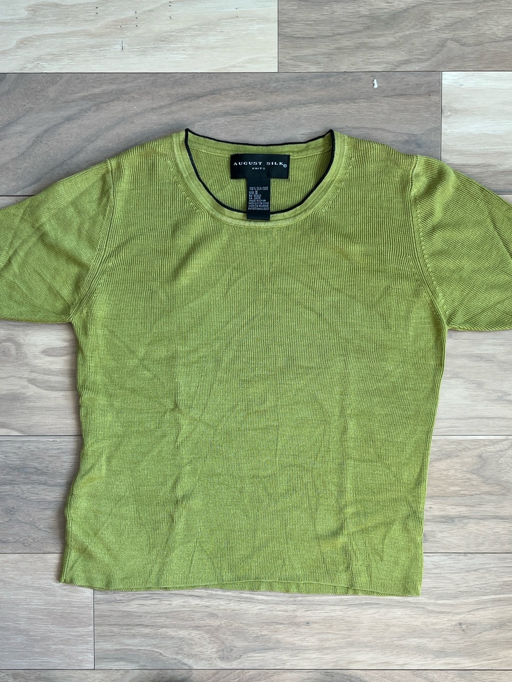 August Silk Green Short Sleeve Top 100% Silk Size S